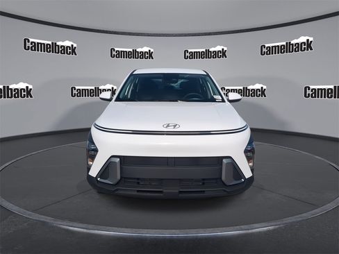 New 2026 Hyundai Kona SE image 2