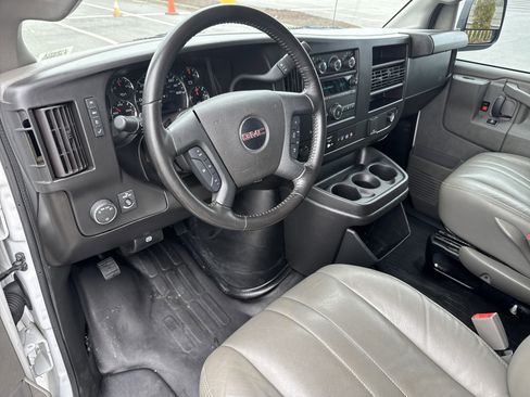 Used 2022 GMC Savana 2500 w/ Driver Convenience Package image 24