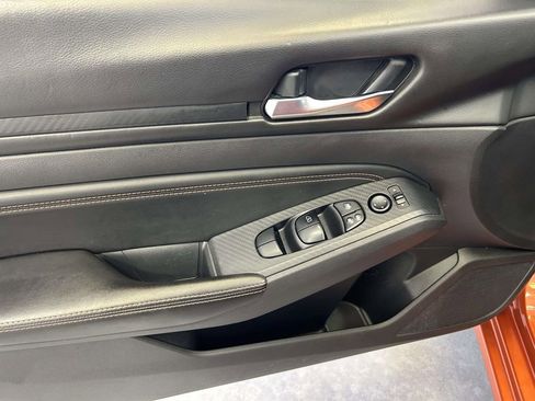Used 2020 Nissan Altima 2.5 SR w/ Premium Package FWD image 17