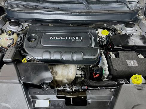 Used 2018 Jeep Cherokee Limited image 28