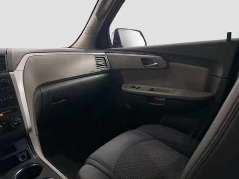 Used 2010 Chevrolet Traverse LT w/ Personal Connectivity Package FWD image 21