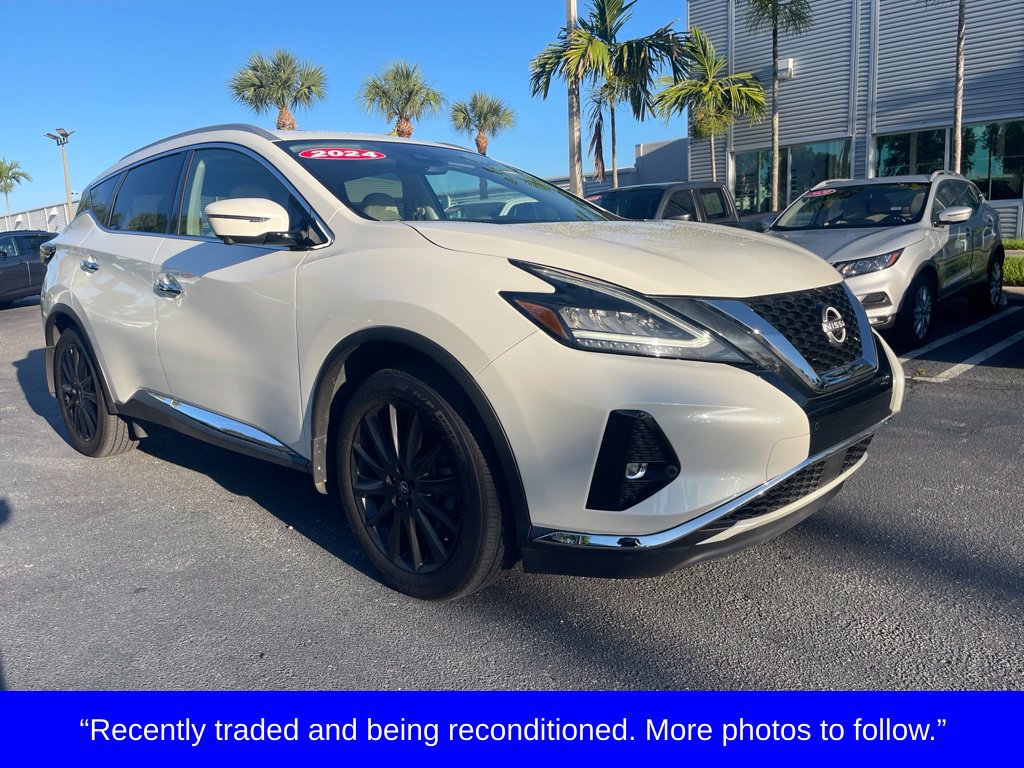 Used 2024 Nissan Murano Platinum w/ Cargo Package FWD image 1