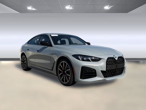 New 2026 BMW 430i w/ M Sport Package RWD image 5