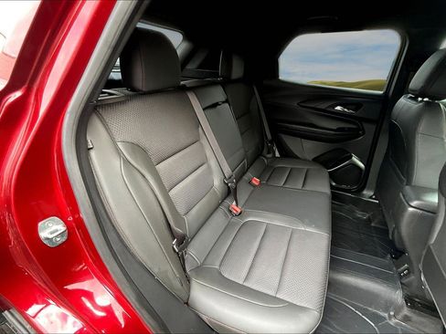Used 2023 Chevrolet TrailBlazer RS w/ Convenience Package image 16
