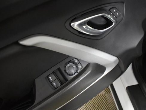 Used 2021 Chevrolet Camaro LT image 8