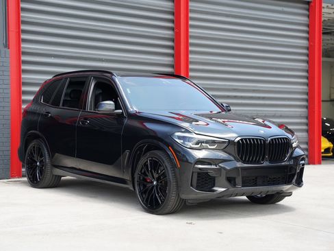 Used 2023 BMW X5 xDrive40i w/ M Sport Package AWD/4WD image 3