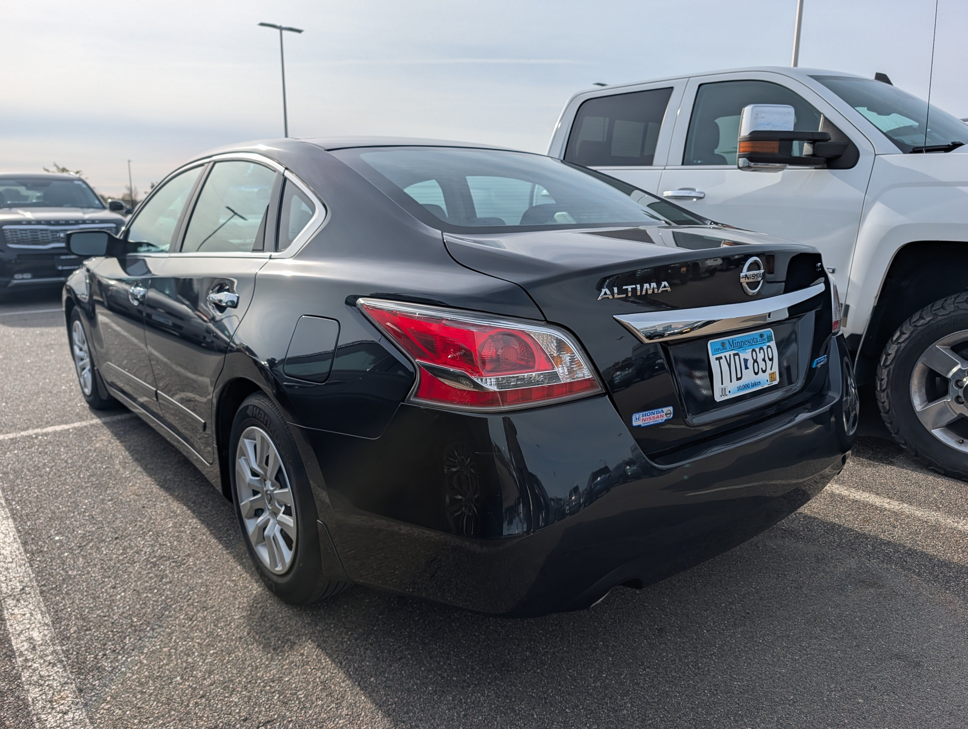 Used 2014 Nissan Altima 2.5 S FWD image 4