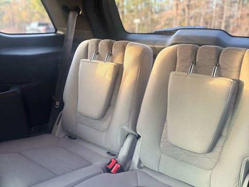 Used 2013 Ford Explorer FWD image 29