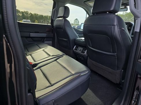 Used 2023 Ford F150 Lariat w/ Max Trailer Tow Package image 14