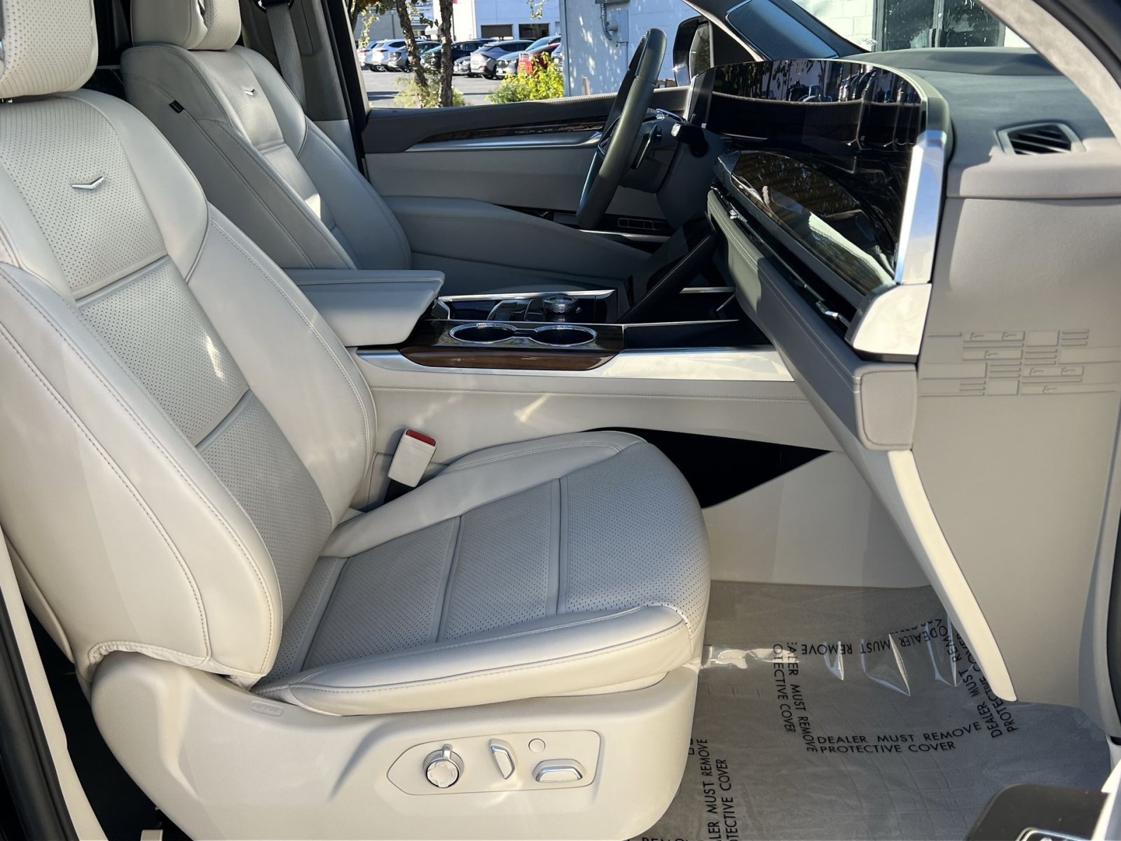 Used 2026 Cadillac Escalade Platinum Sport AWD/4WD image 27