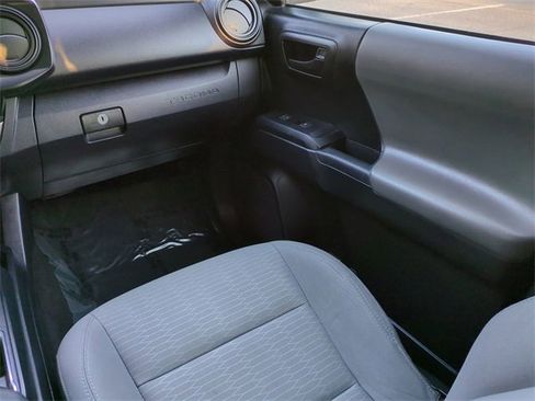 Used 2017 Toyota Tacoma SR image 17