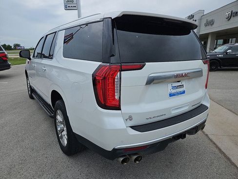 Used 2021 GMC Yukon XL Denali AWD/4WD image 5