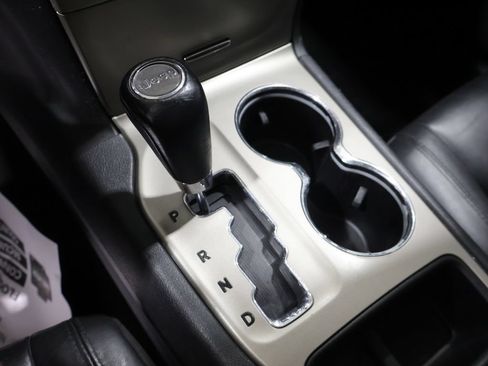 Used 2013 Jeep Grand Cherokee Laredo AWD/4WD image 30