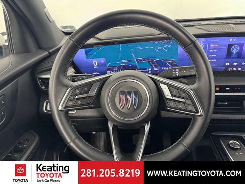 Used 2025 Buick Enclave Preferred AWD/4WD image 28