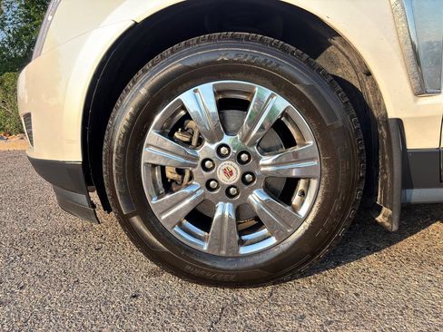 Used 2016 Cadillac SRX Luxury w/ Driver Awareness Package AWD/4WD image 14