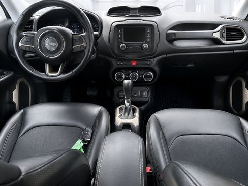 Used 2017 Jeep Renegade Trailhawk AWD/4WD image 7