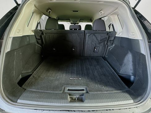Used 2023 Nissan Rogue S FWD image 27