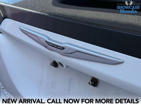 Used 2021 Chrysler Voyager Lxi image 13