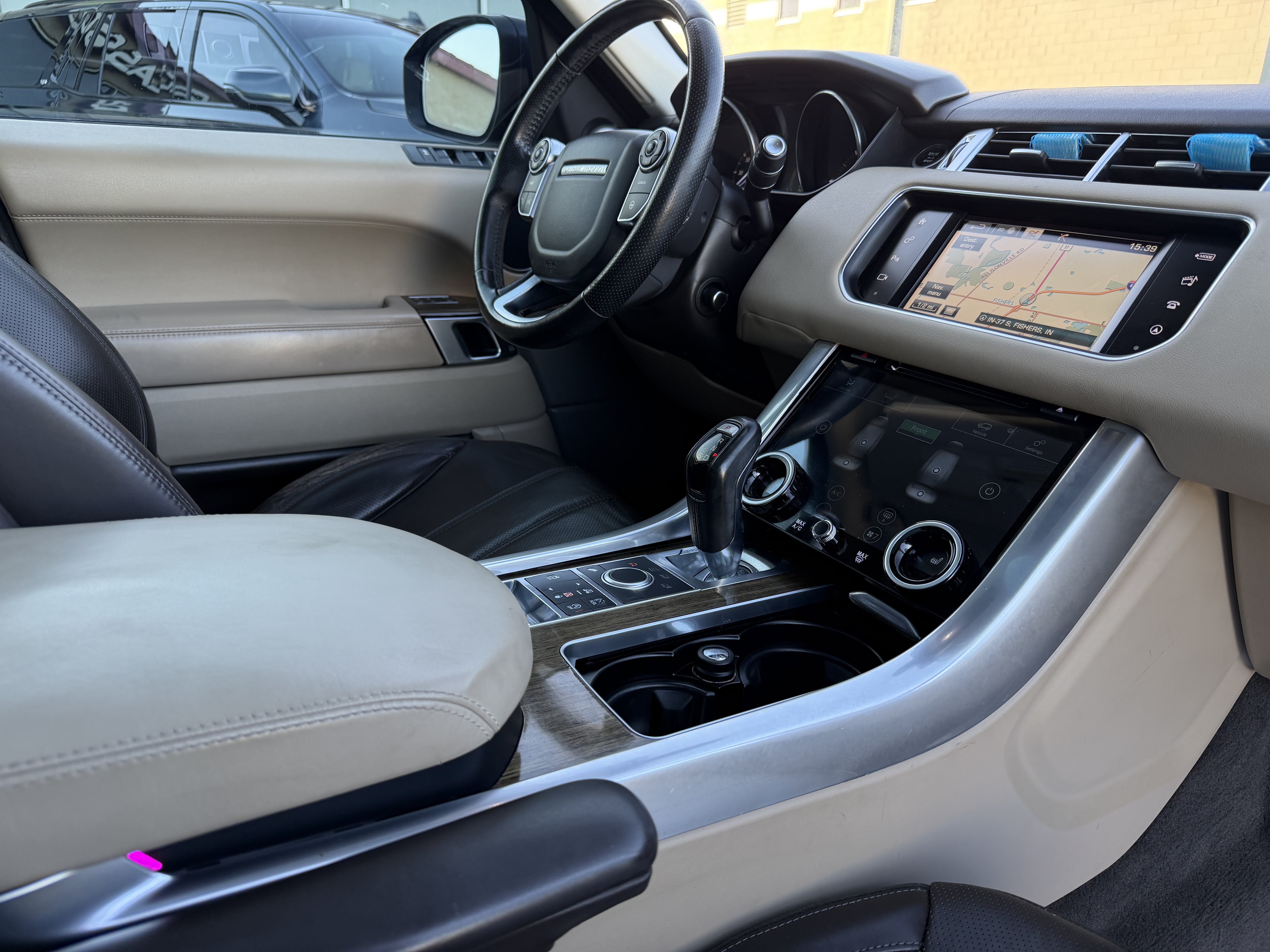 Used 2016 Land Rover Range Rover Sport HSE AWD/4WD image 9