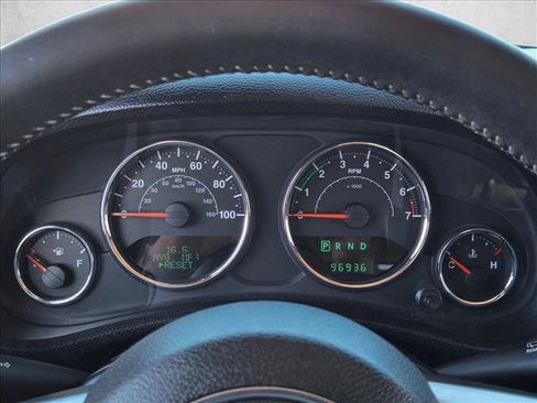 Used 2014 Jeep Wrangler Freedom Edition image 11