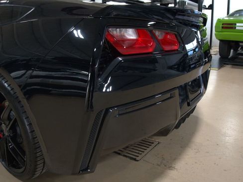 Used 2014 Chevrolet Corvette Stingray Coupe w/ 3LT Preferred Equipment Group image 20