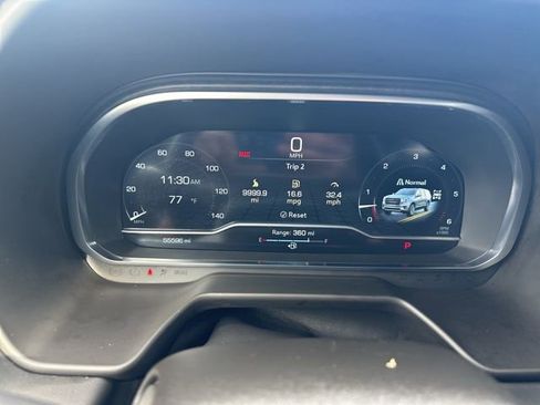 Used 2024 GMC Yukon XL SLT image 26