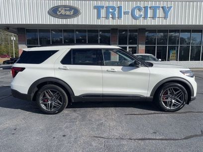 New 2026 Ford Explorer ST w/ Sun And Sound Package