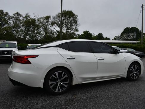 Used 2018 Nissan Maxima Platinum FWD image 3