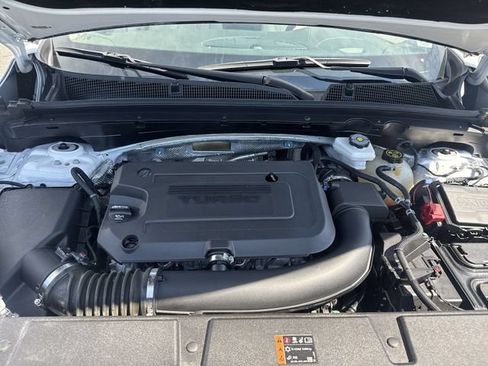 Used 2023 Buick Envision Essence FWD image 28