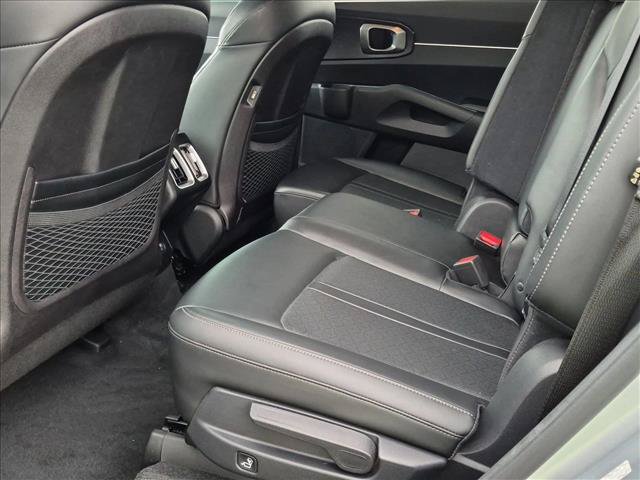 Used 2022 Kia Sorento S FWD image 26