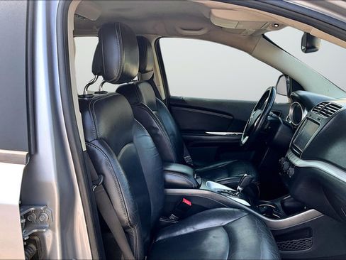 Used 2015 Dodge Journey SXT w/ Flexible Seating Group FWD image 12