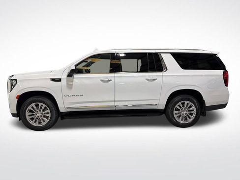 Used 2024 GMC Yukon XL SLT image 10