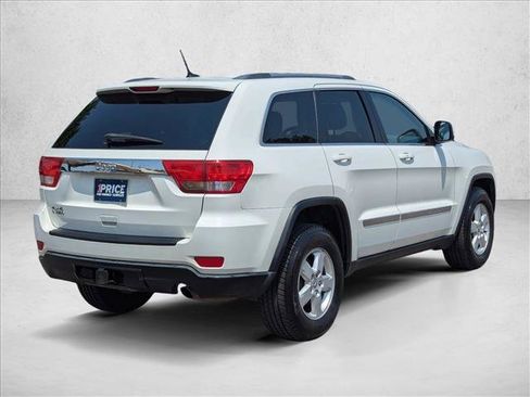 Used 2012 Jeep Grand Cherokee Laredo w/ Laredo E Group AWD/4WD image 5