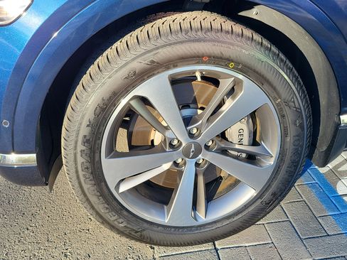 Certified 2023 Genesis GV80 2.5T w/ Prestige 20" Package image 24