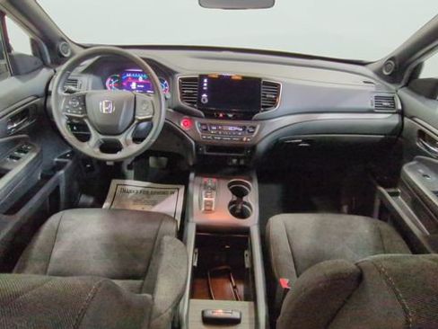 Used 2022 Honda Pilot Sport image 11