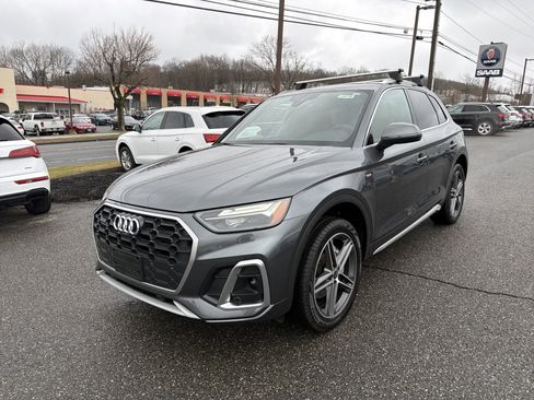 Certified 2024 Audi Q5 e Premium Plus w/ Premium Plus Package image 3