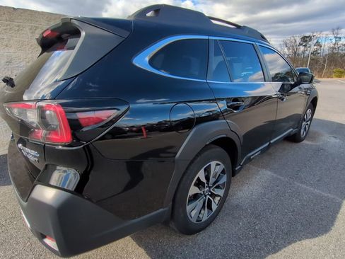 Used 2023 Subaru Outback Limited image 4