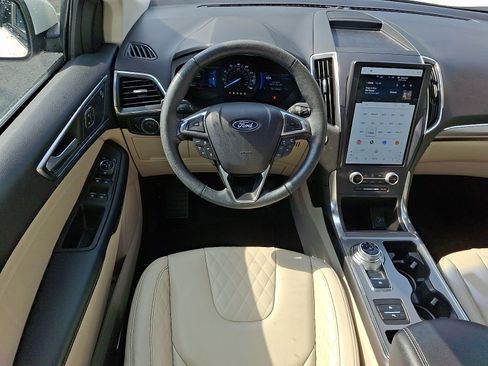 Certified 2023 Ford Edge Titanium AWD/4WD image 12