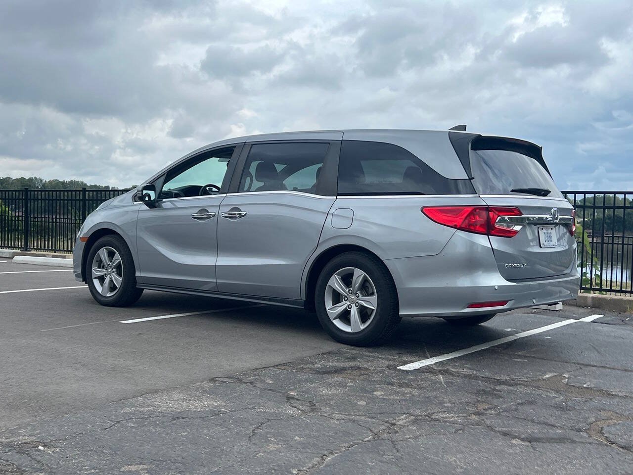 Used 2019 Honda Odyssey EX-L image 4