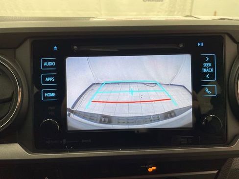 Used 2019 Toyota Tacoma TRD Off-Road image 5