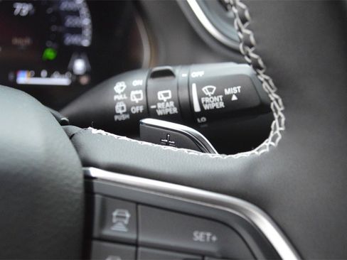 New 2025 Jeep Grand Cherokee Altitude image 17