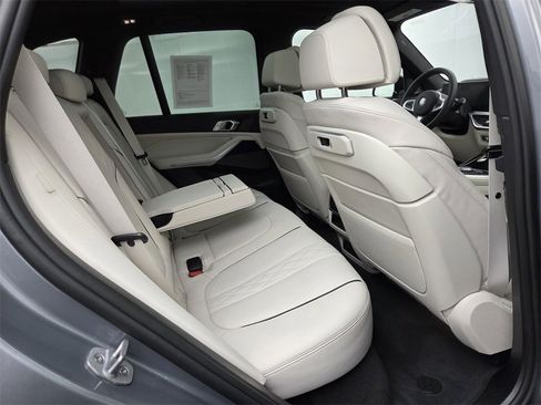 Used 2026 BMW X5 xDrive40i w/ M Sport Package image 20