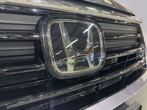 Used 2023 Honda Odyssey EX-L image 19