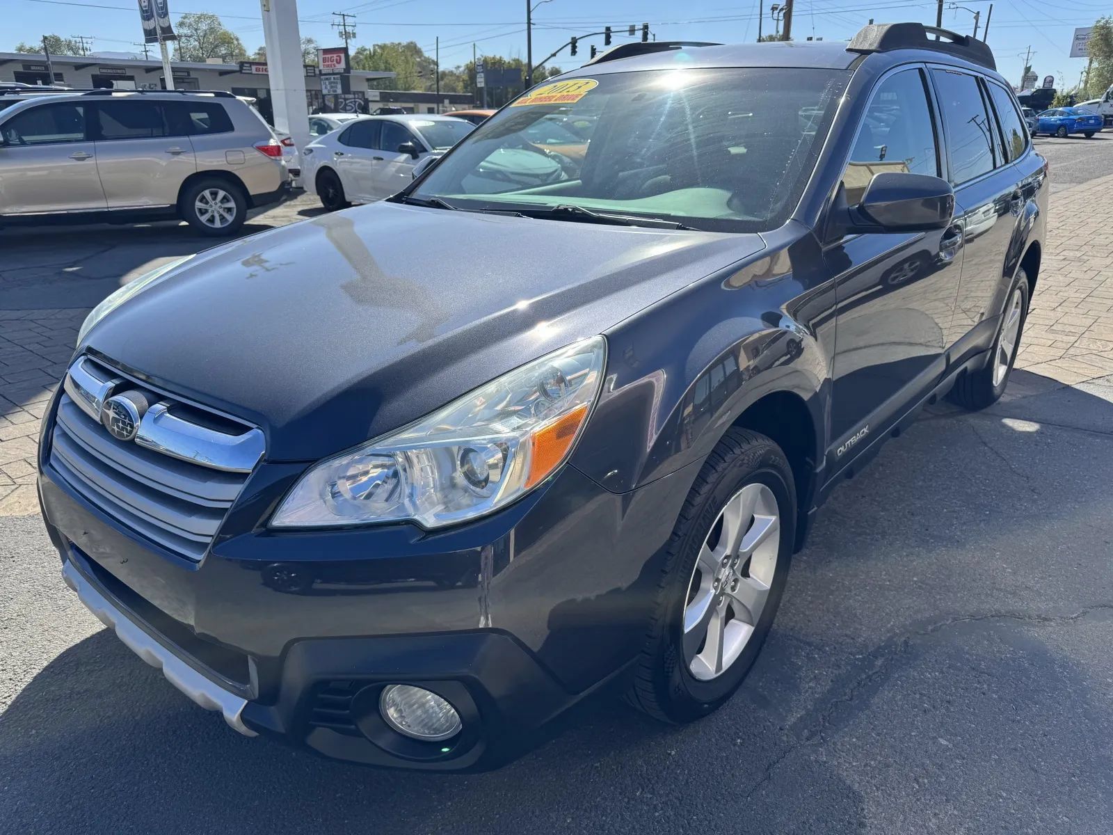 Used 2013 Subaru Outback 2.5i Limited AWD/4WD image 6