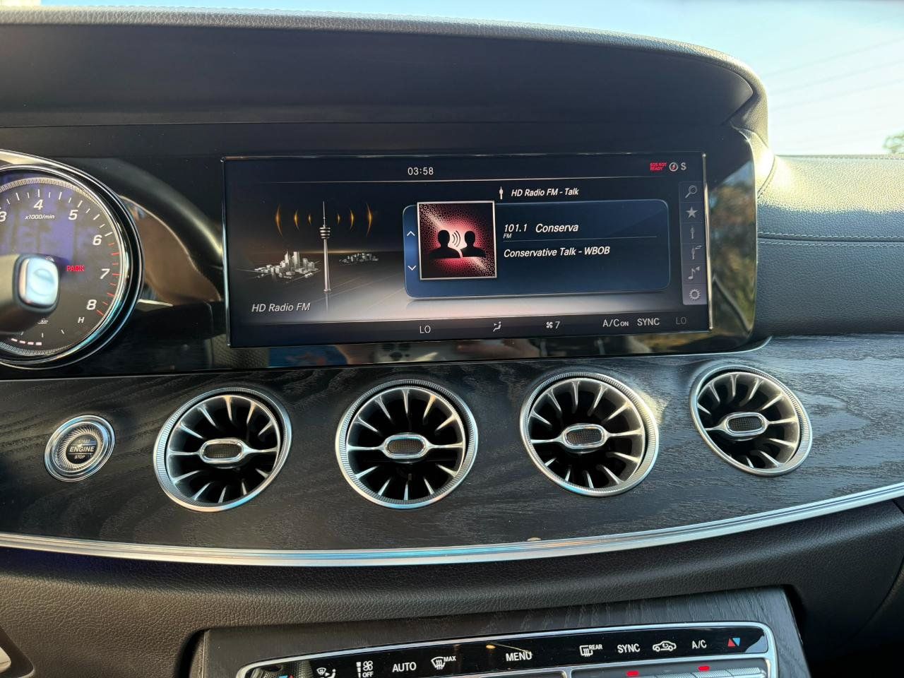 Used 2018 Mercedes-Benz E 400 Coupe image 36
