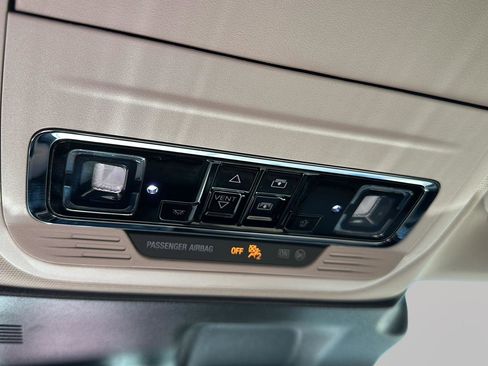 Used 2024 Lincoln Corsair AWD w/ Equipment Group 101A image 18