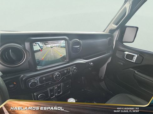 Used 2022 Jeep Gladiator Sport image 21