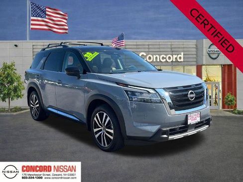 Certified 2023 Nissan Pathfinder Platinum AWD/4WD image 1