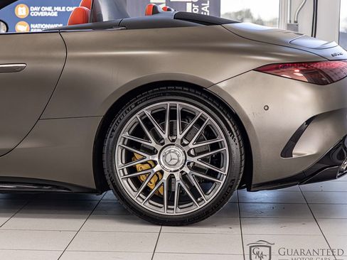 Used 2022 Mercedes-Benz SL 63 AMG 4MATIC w/ AMG Aerodynamic Package image 8