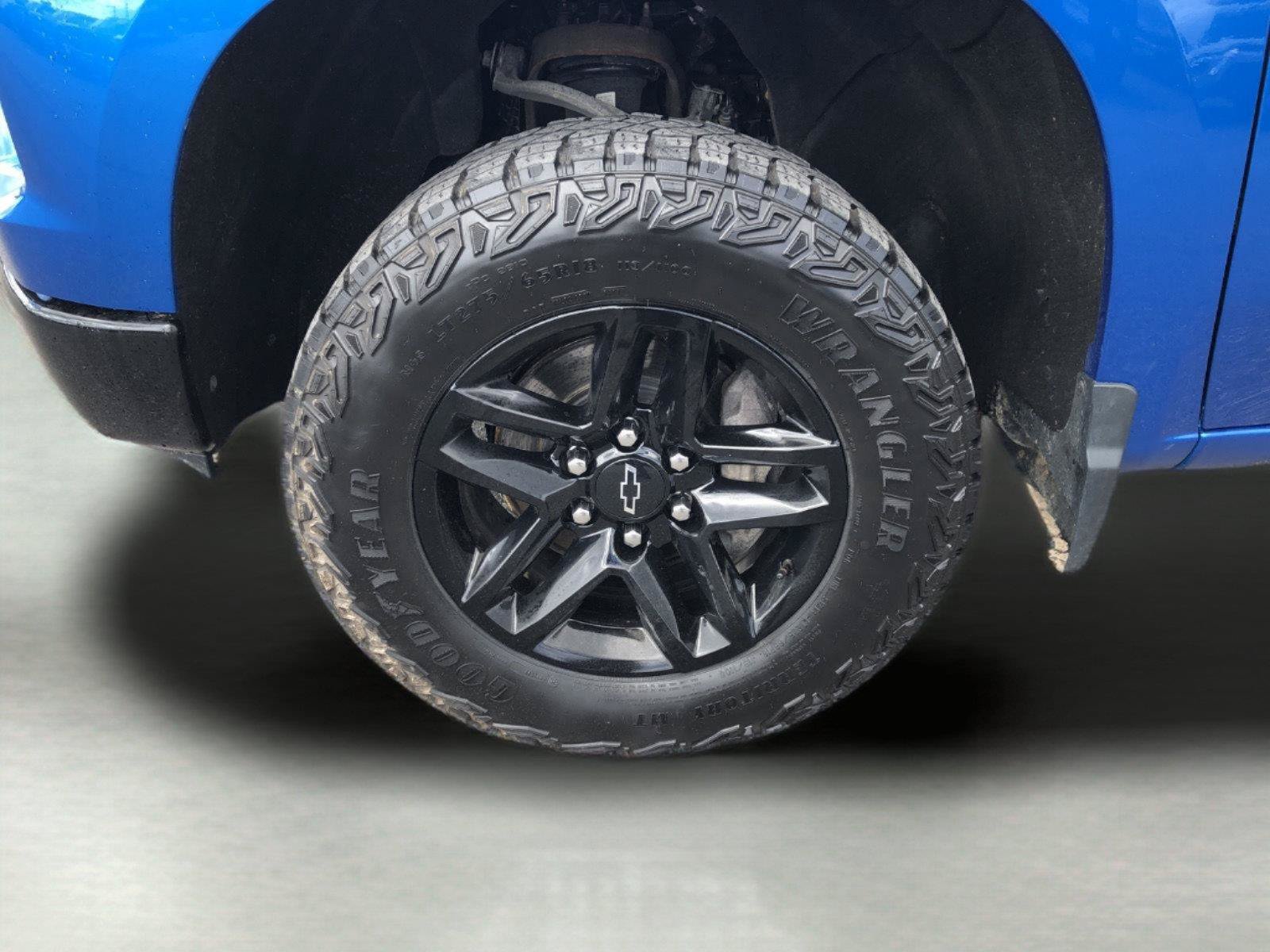 Used 2024 Chevrolet Silverado 1500 Custom Trail Boss AWD/4WD image 12